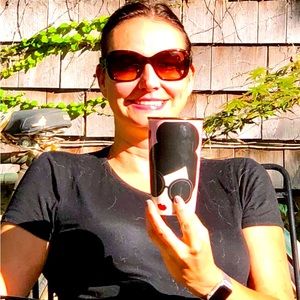 Meet your Posher, Alexandra